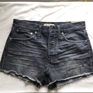 Madewell NWT black denim shorts size 27. Relaxed.